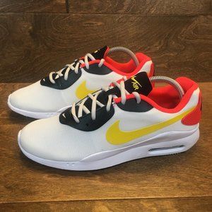 NEW Nike Airmax Oketo Men's Sneakers Size 6